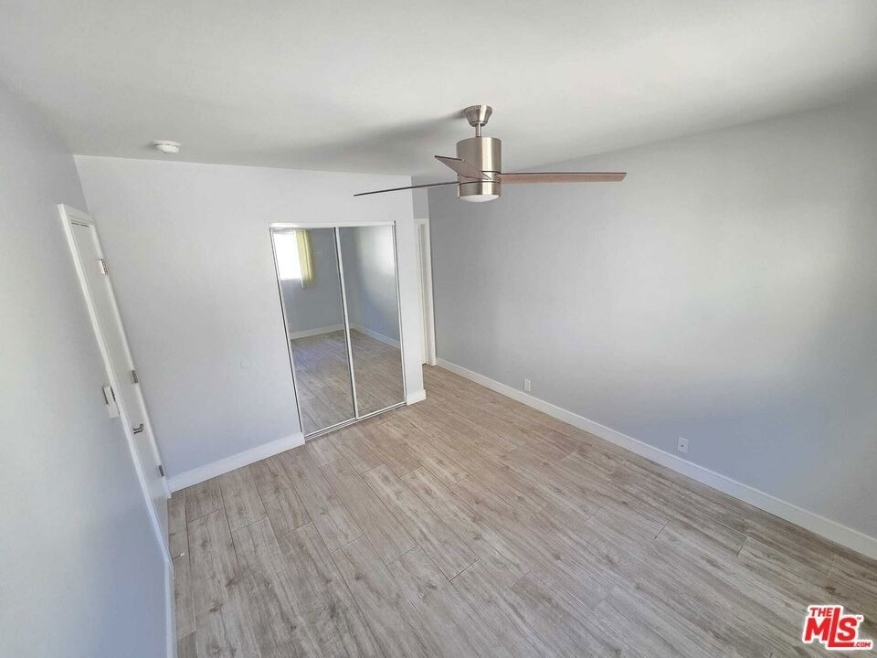5341 Vantage Avenue - Photo 15