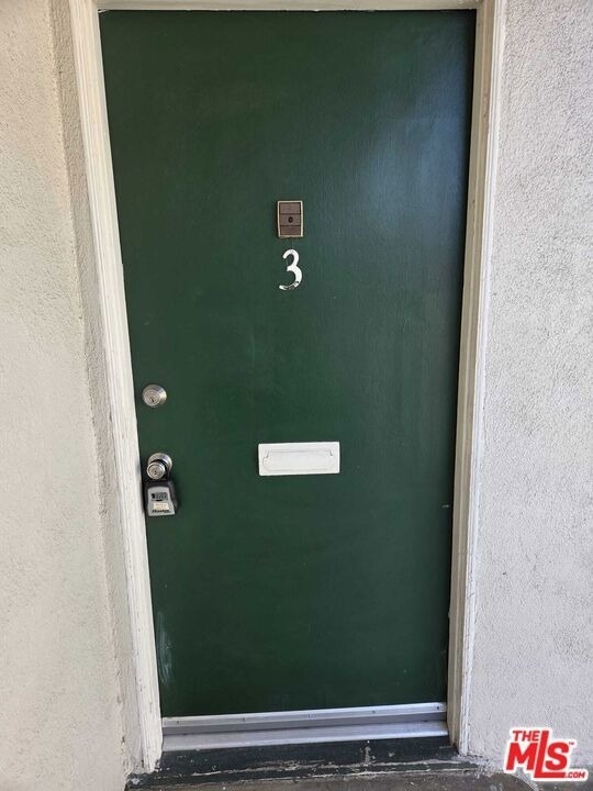 5341 Vantage Avenue - Photo 20
