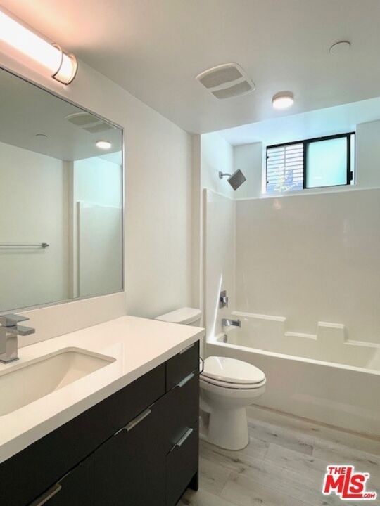 14612 Calvert Street - Photo 17