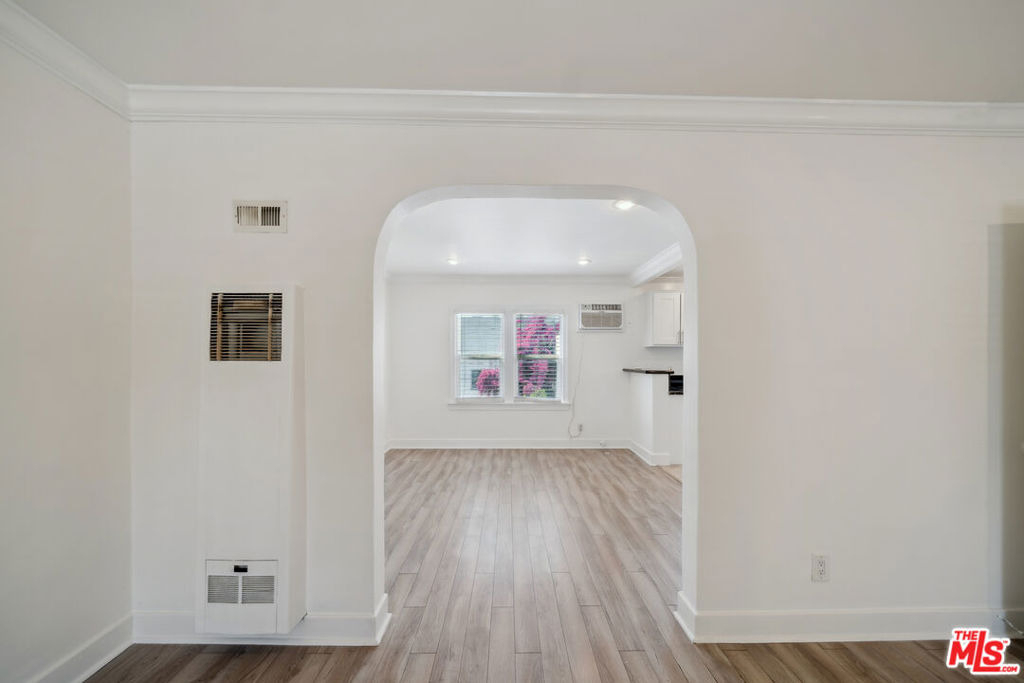 7942 Fountain Avenue - Photo 3