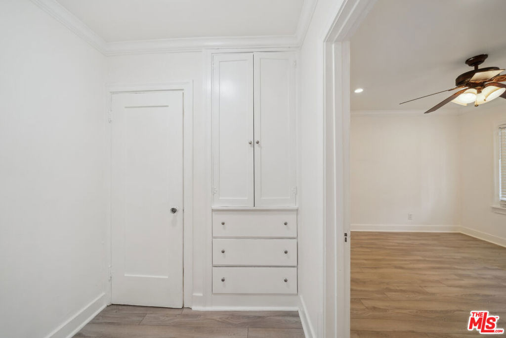7942 Fountain Avenue - Photo 9