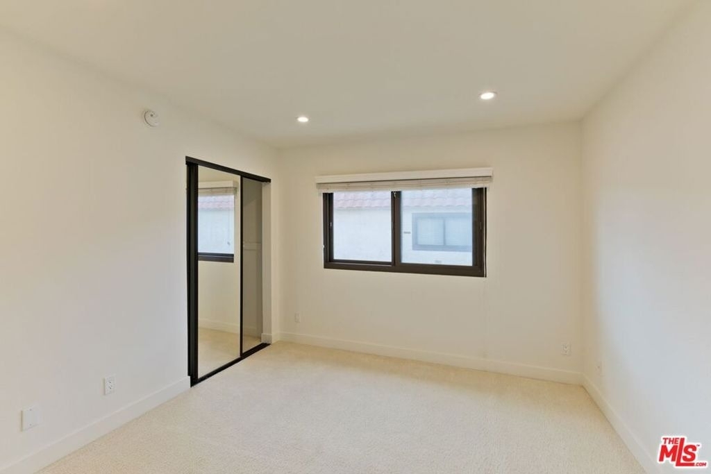 6930 De Celis Place - Photo 12