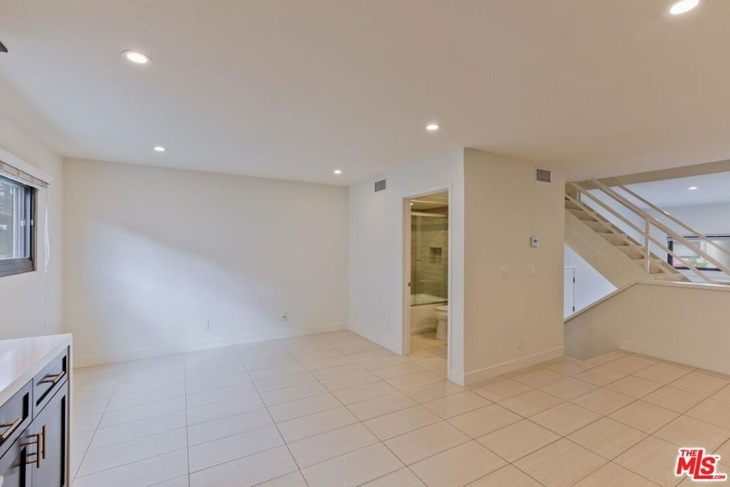 6930 De Celis Place - Photo 7