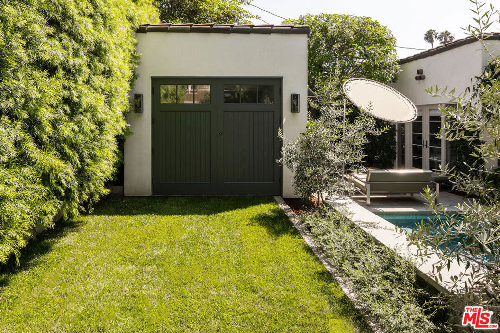 3787 Glenfeliz Boulevard - Photo 47