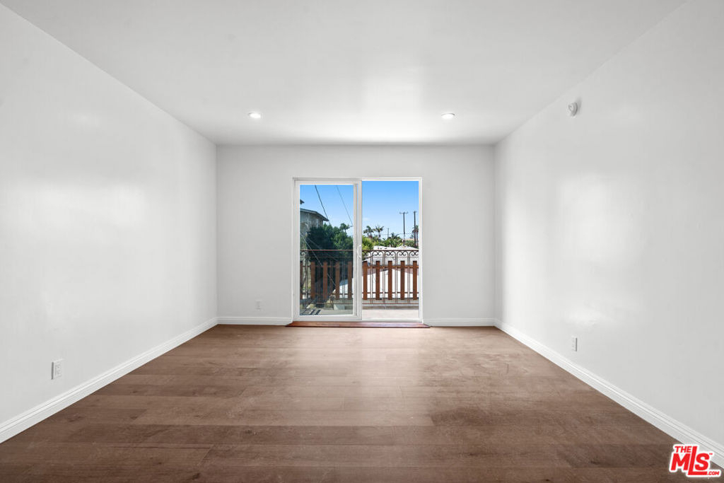 616 Sunset Avenue - Photo 0