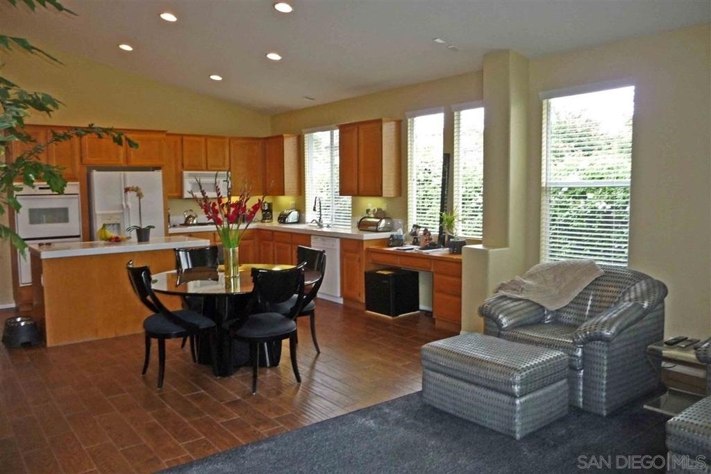 2263 Paseo Saucedal - Photo 0