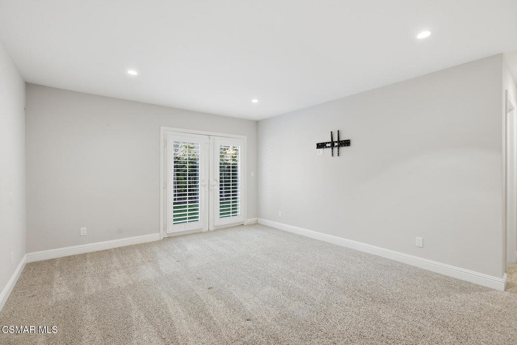 3235 Sierra Drive - Photo 15