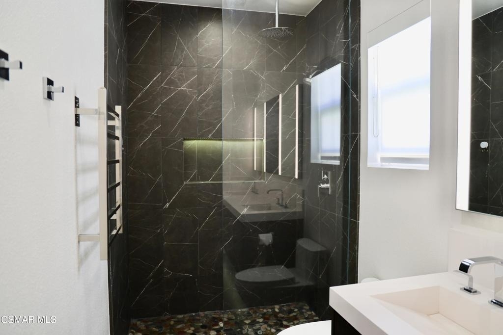 6072 Mandeville Place - Photo 30