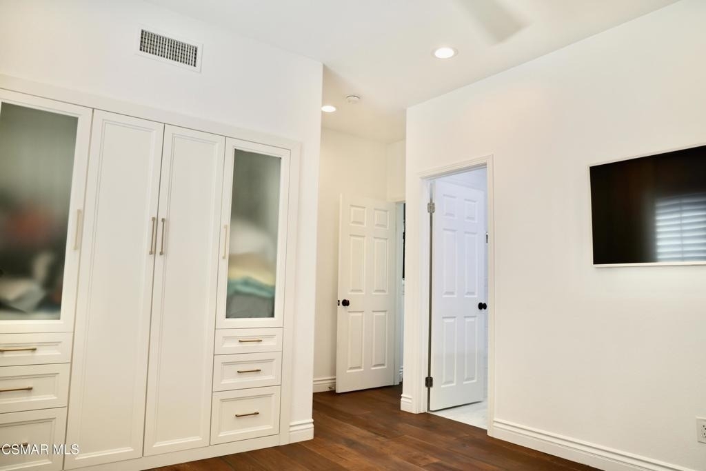 6072 Mandeville Place - Photo 25