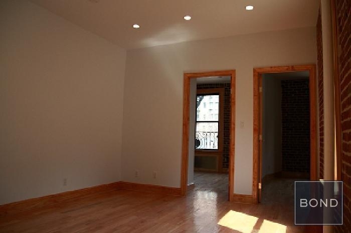 East 52nd Street - Photo 1