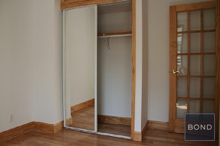 East 52nd Street - Photo 2