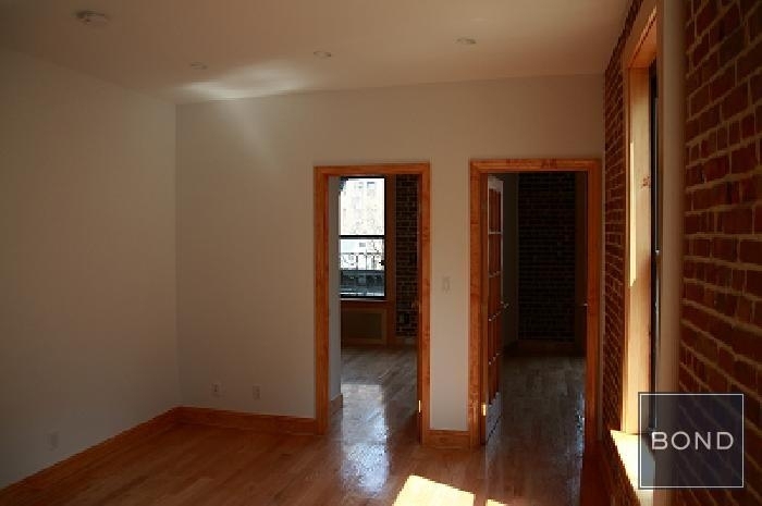 East 52nd Street - Photo 4