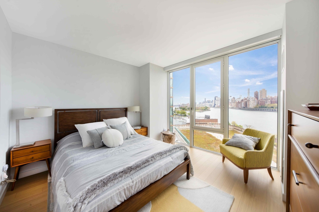 10 Halletts Point - Photo 3
