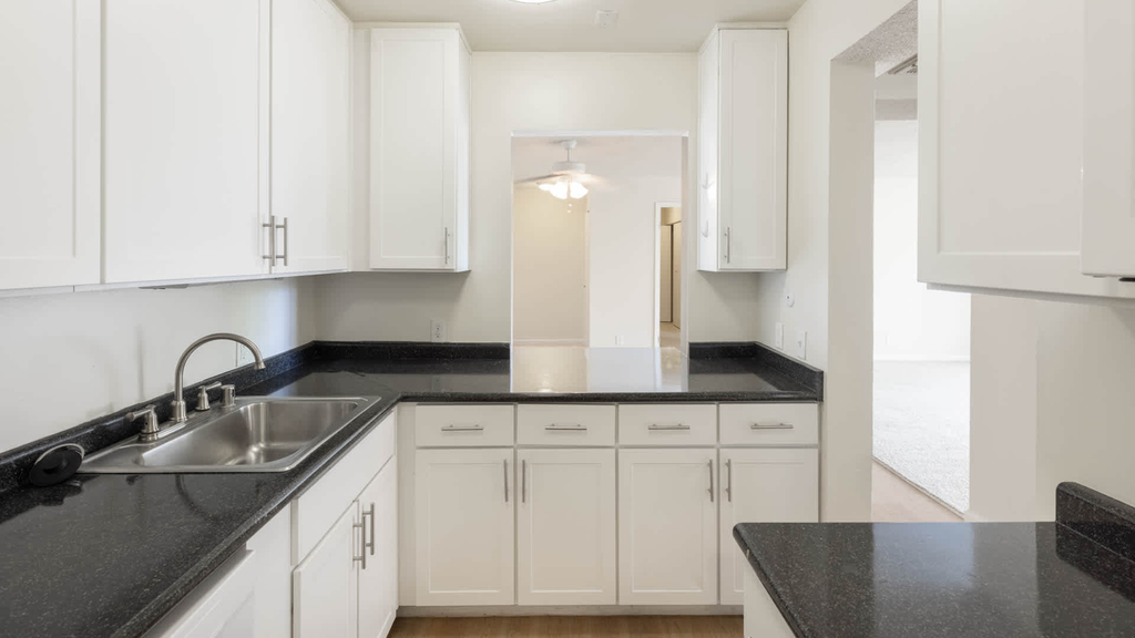 85 West 5th Avenue - Photo 3