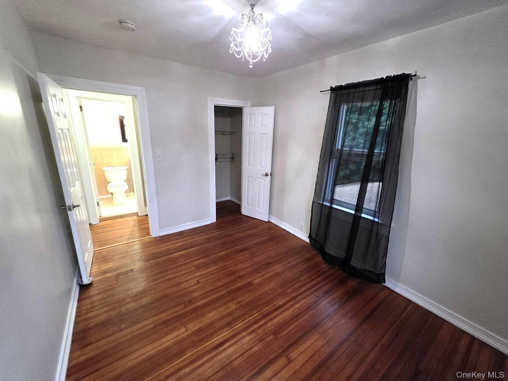 98 Bushey Avenue - Photo 14