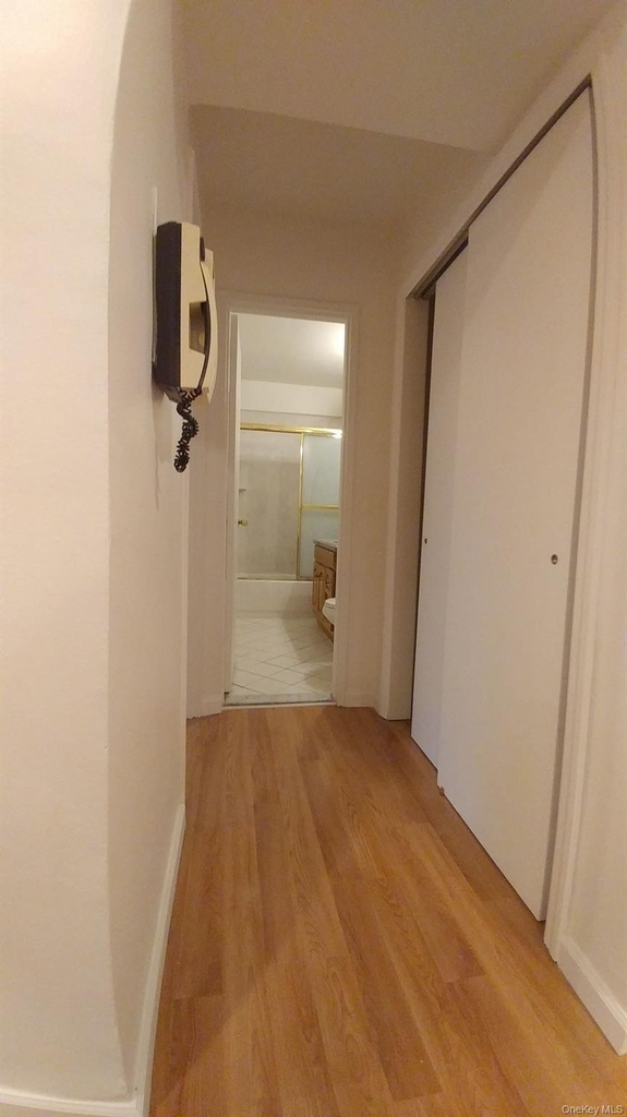 4107 Bowne Street - Photo 3