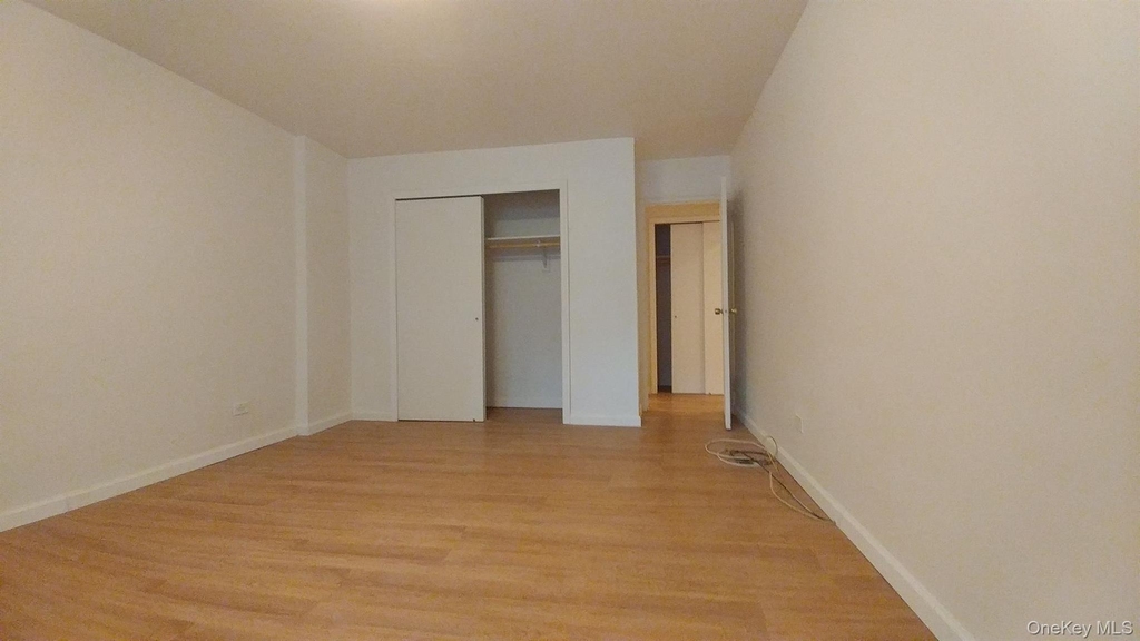 4107 Bowne Street - Photo 0