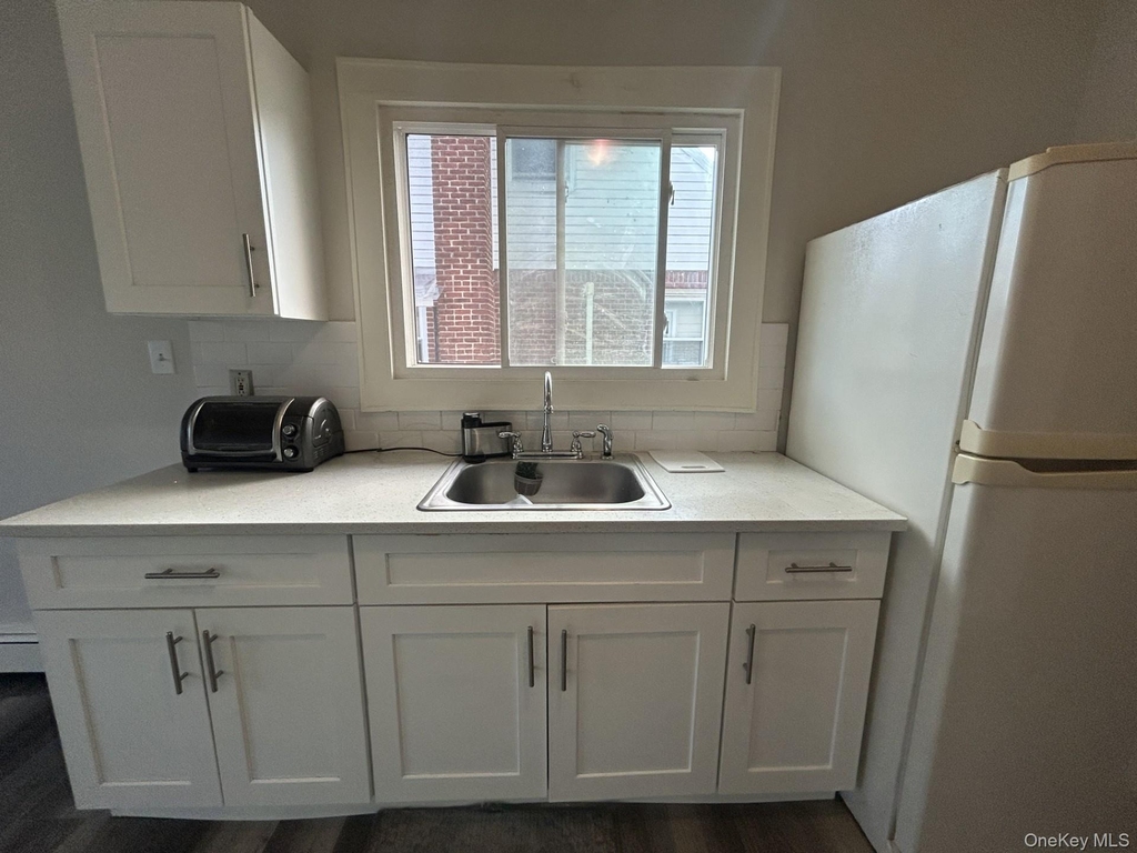 76 Robinwood Avenue - Photo 3