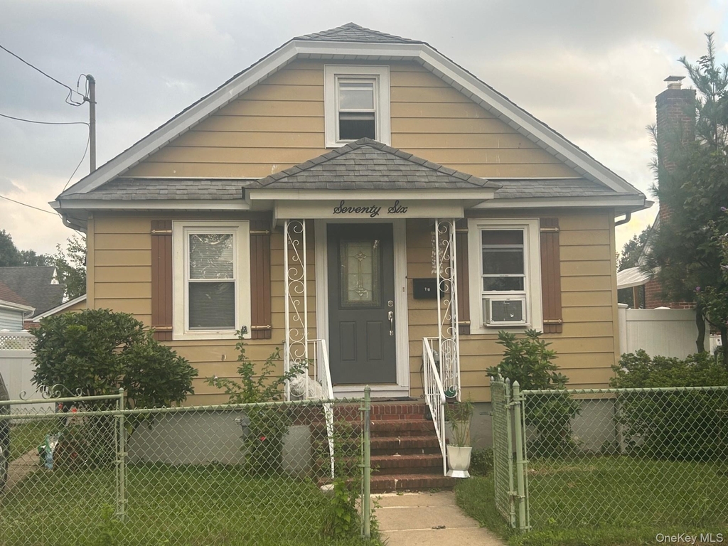 76 Robinwood Avenue - Photo 0