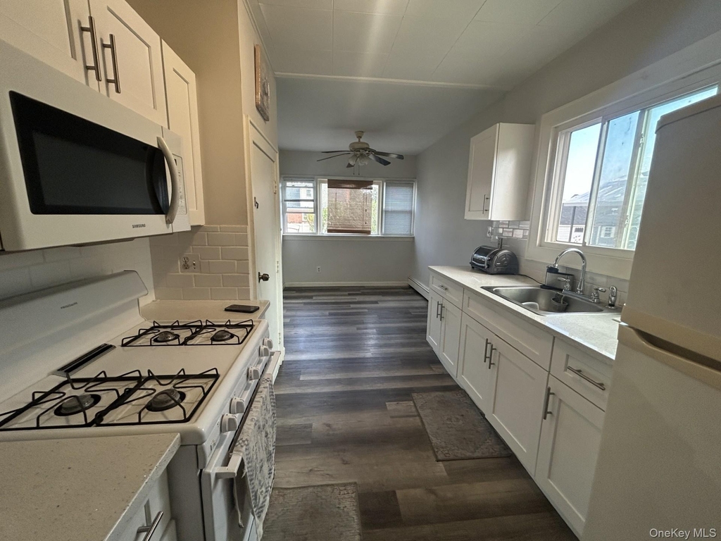 76 Robinwood Avenue - Photo 2