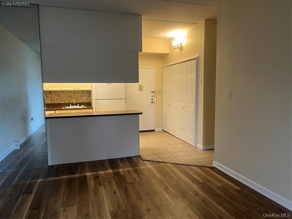 725 Miller Avenue - Photo 3