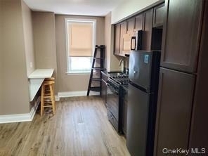 524 Merrick Road - Photo 3