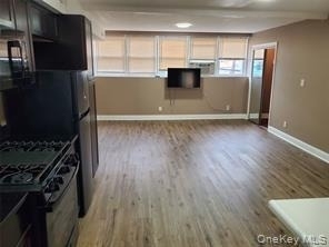 524 Merrick Road - Photo 0