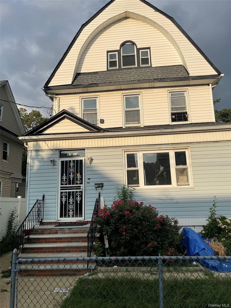 8755 114th Street - Photo 0