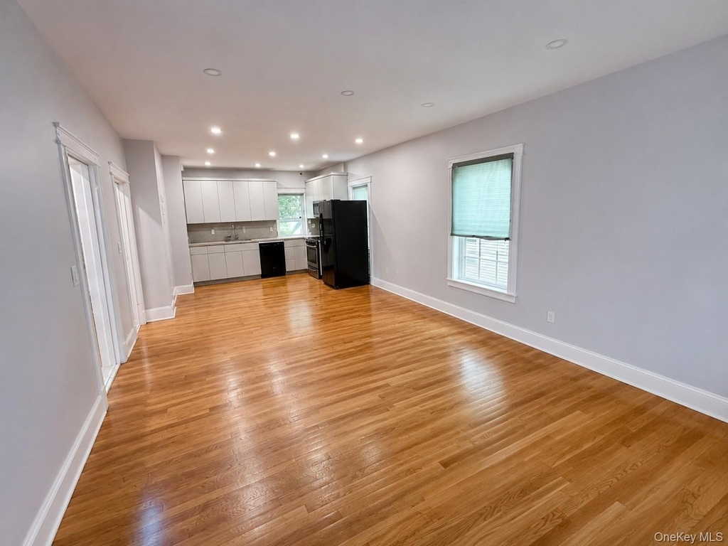 8755 114th Street - Photo 3