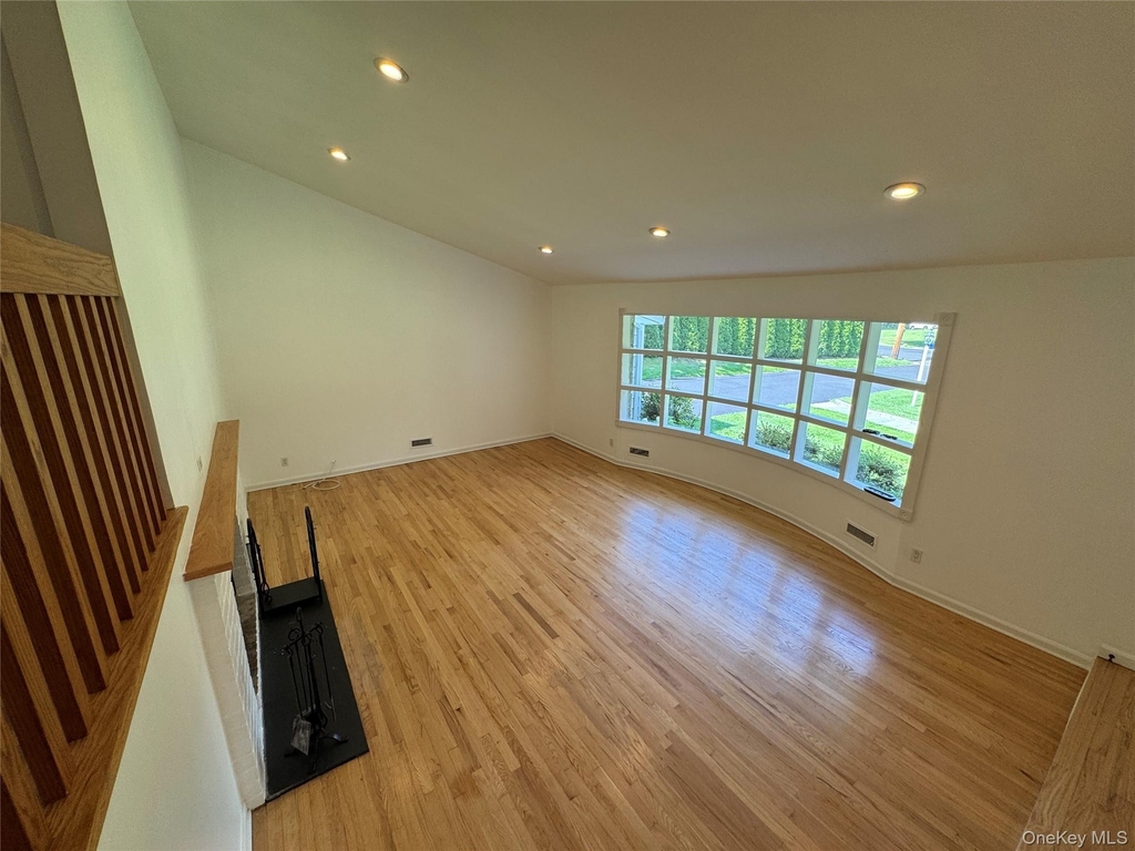 3 Stonewall Lane - Photo 2
