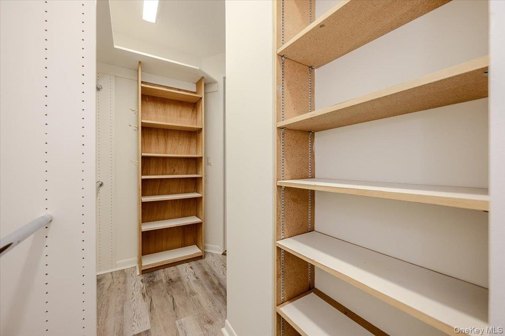 141 Great Neck Road - Photo 16