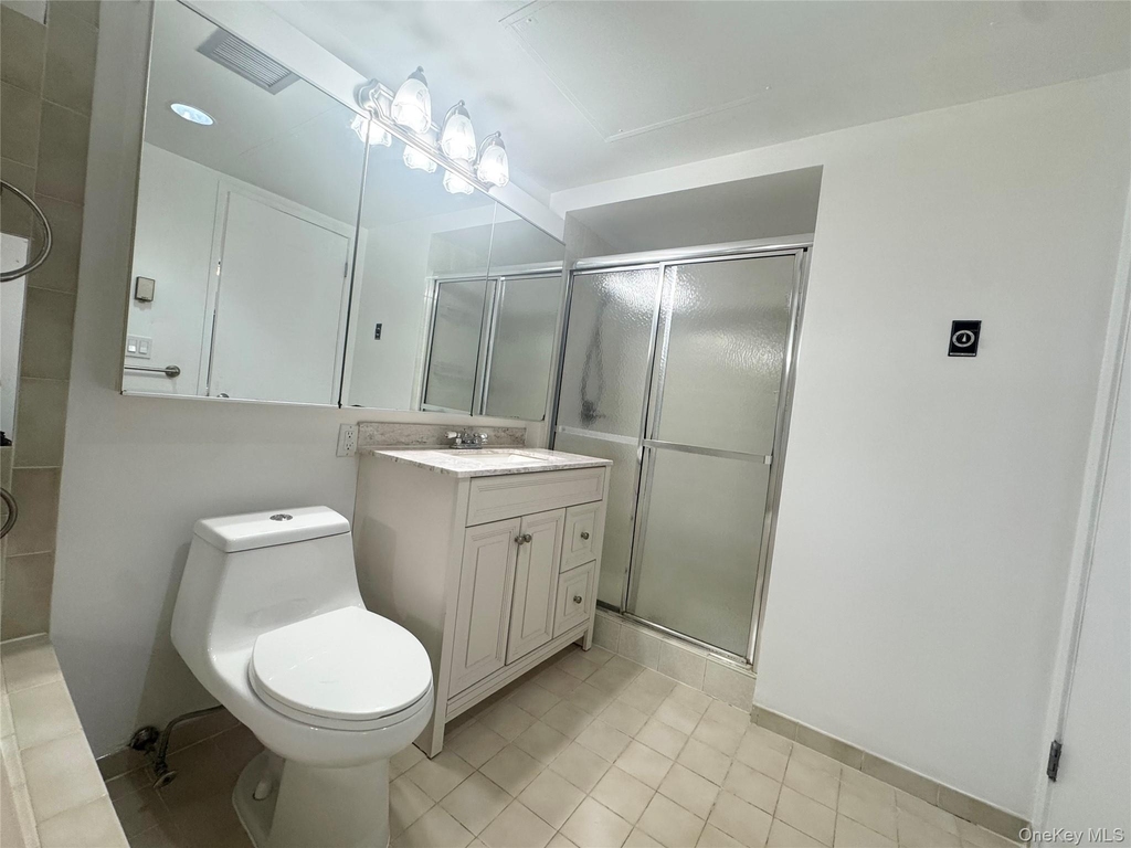 141 Great Neck Road - Photo 17