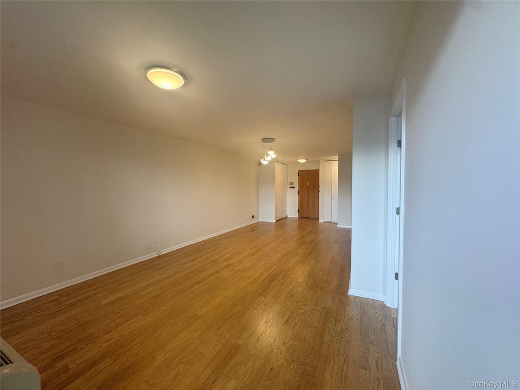 141 Great Neck Road - Photo 8