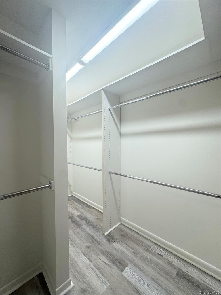 141 Great Neck Road - Photo 15