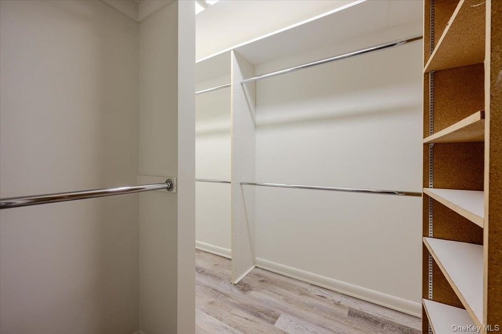 141 Great Neck Road - Photo 17