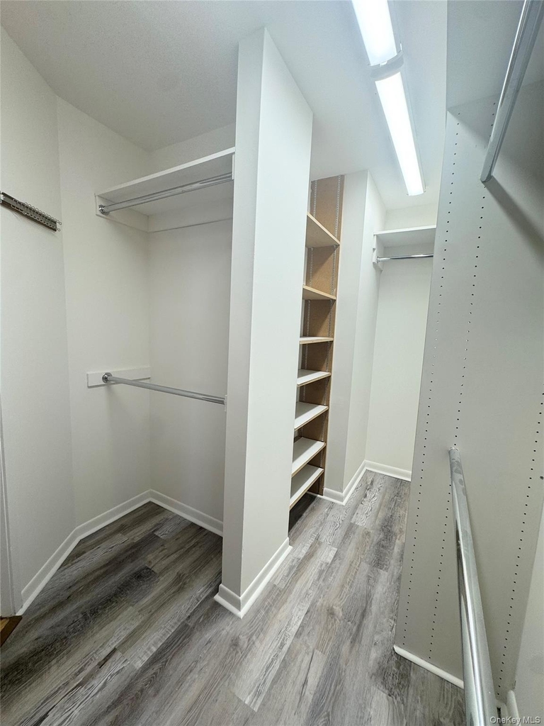 141 Great Neck Road - Photo 14