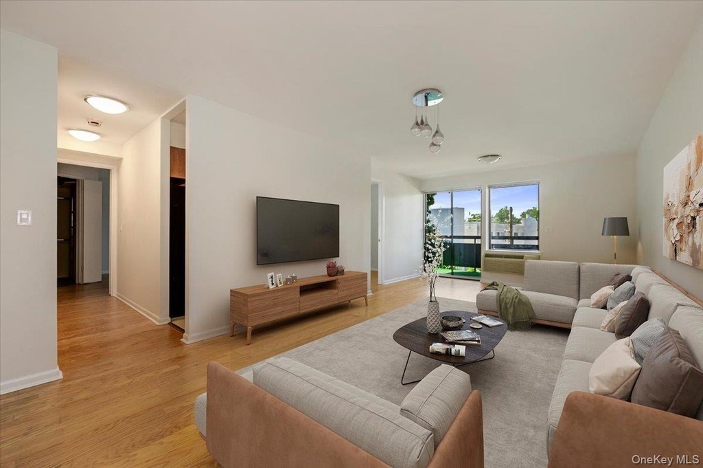 141 Great Neck Road - Photo 4