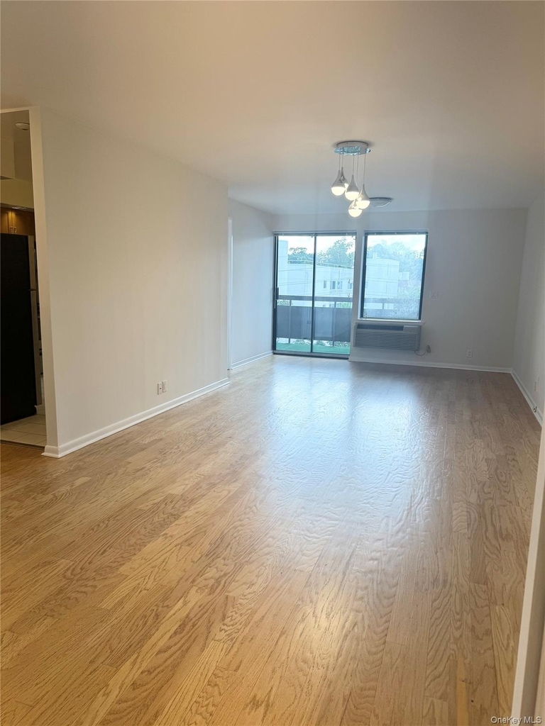 141 Great Neck Road - Photo 7