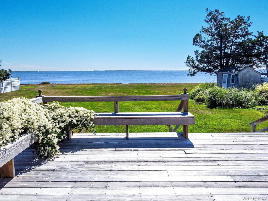 8 Bay Road - Photo 5