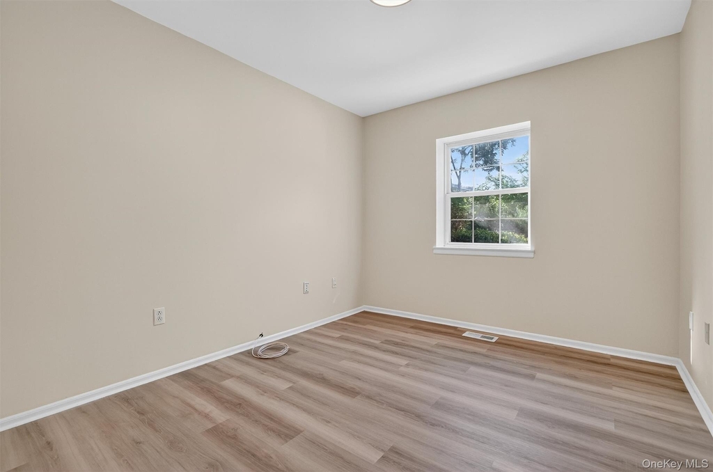 10-12 Chestnut Street - Photo 16