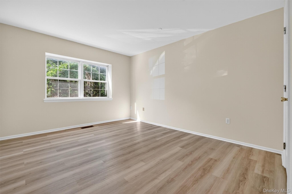 10-12 Chestnut Street - Photo 18