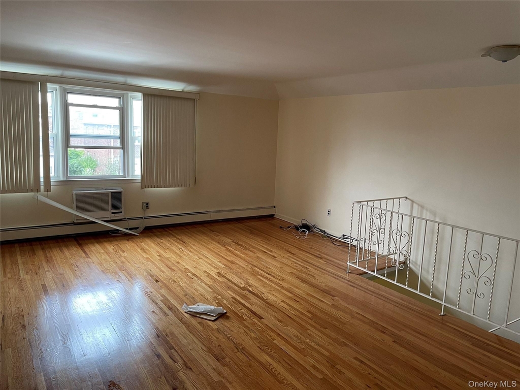 149-14 21 Avenue - Photo 3