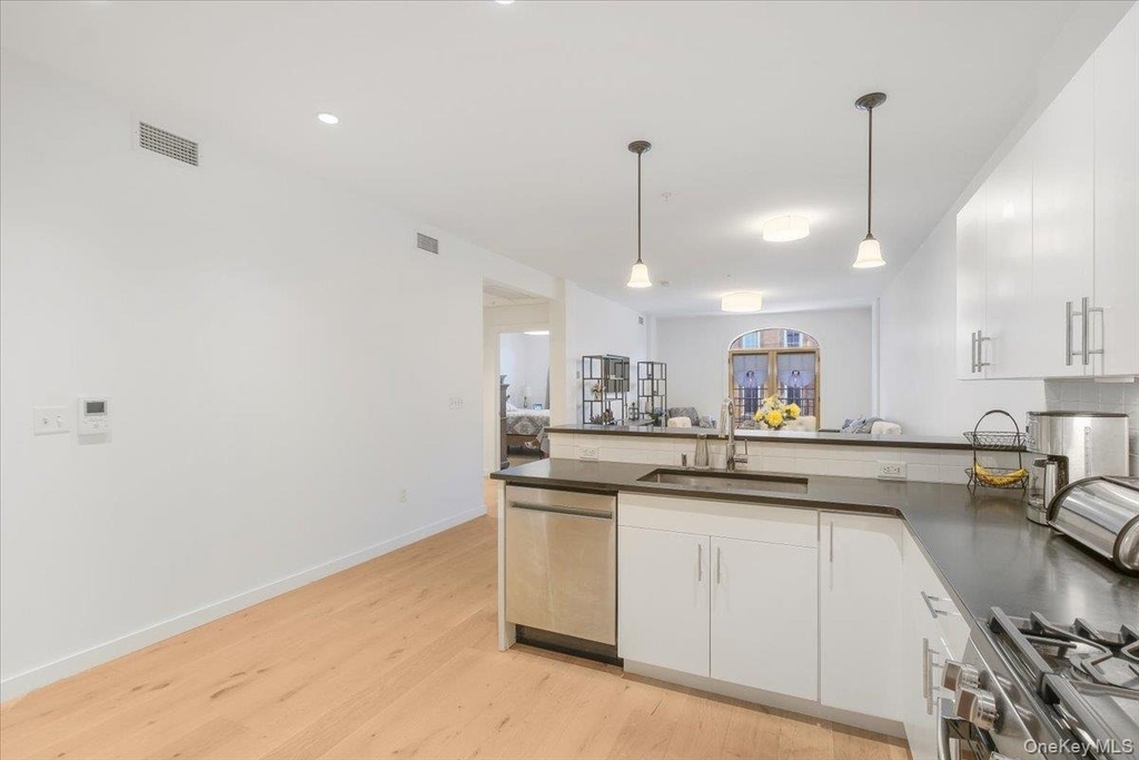 249 Main Street - Photo 9