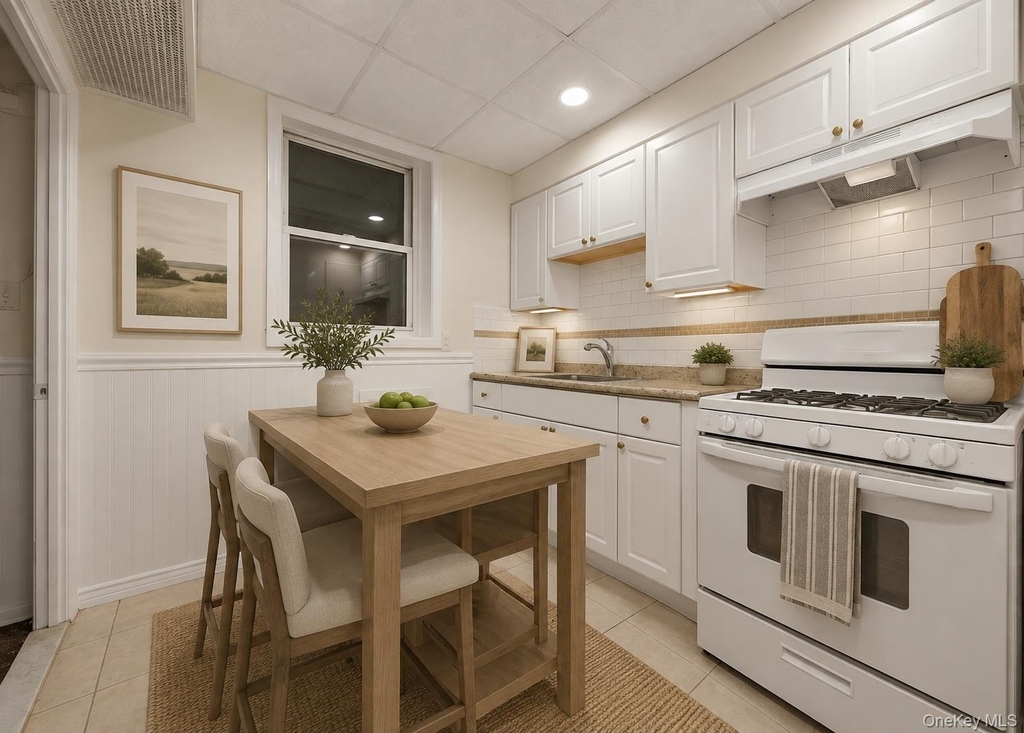 5942 164th Street - Photo 4