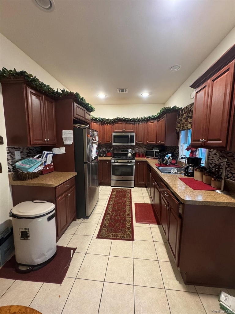 28 Hidden Creek Boulevard - Photo 4