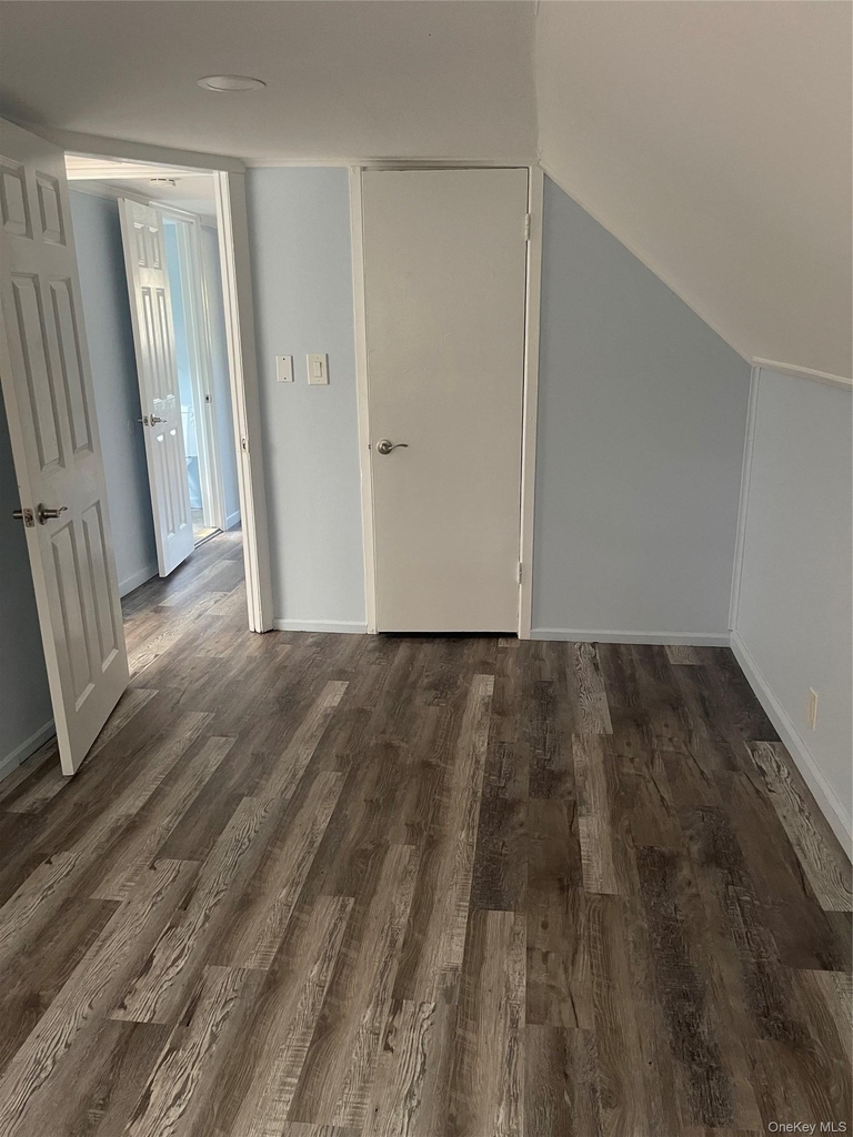 140 Nassau Avenue - Photo 8