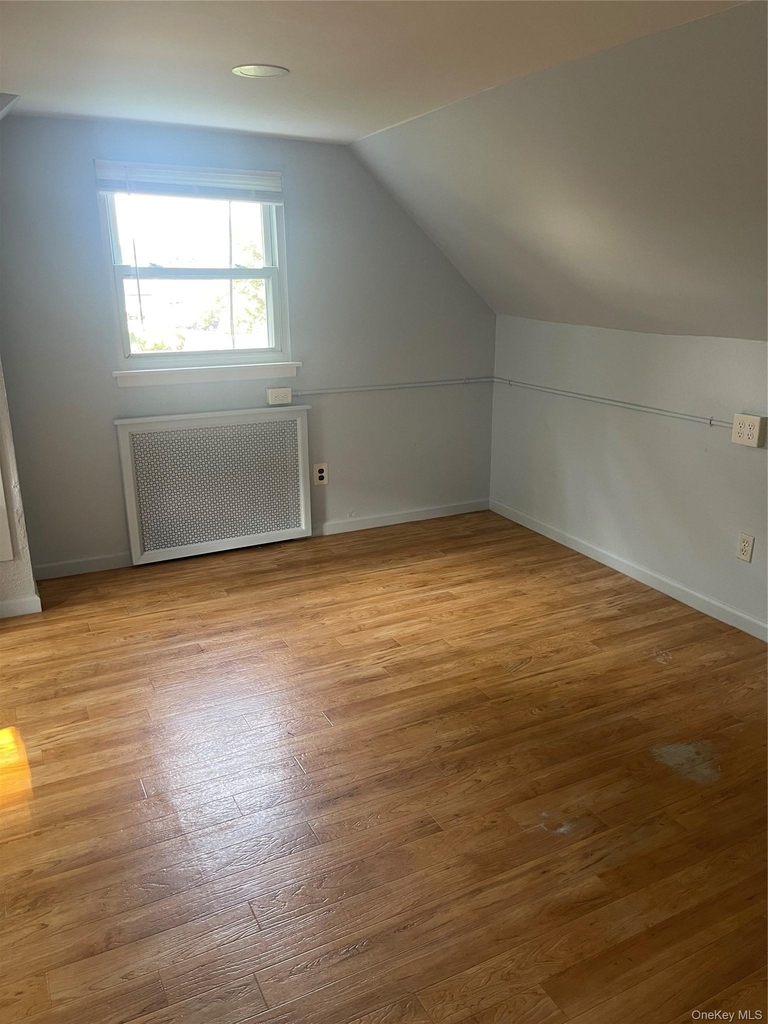 140 Nassau Avenue - Photo 9