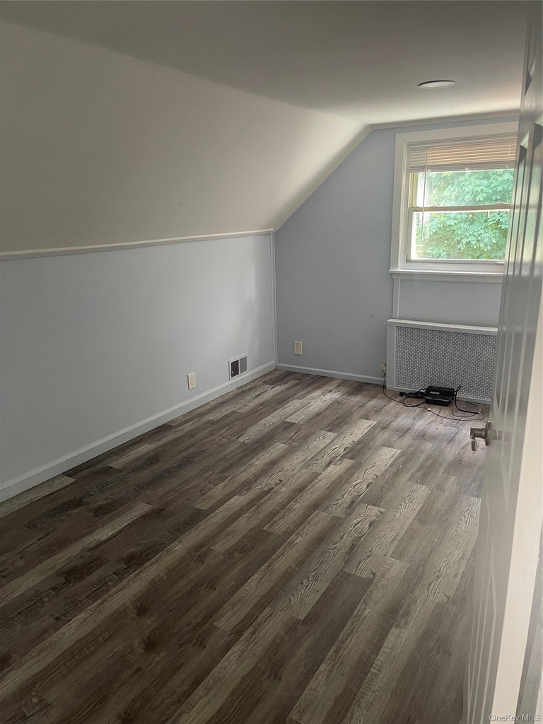 140 Nassau Avenue - Photo 7