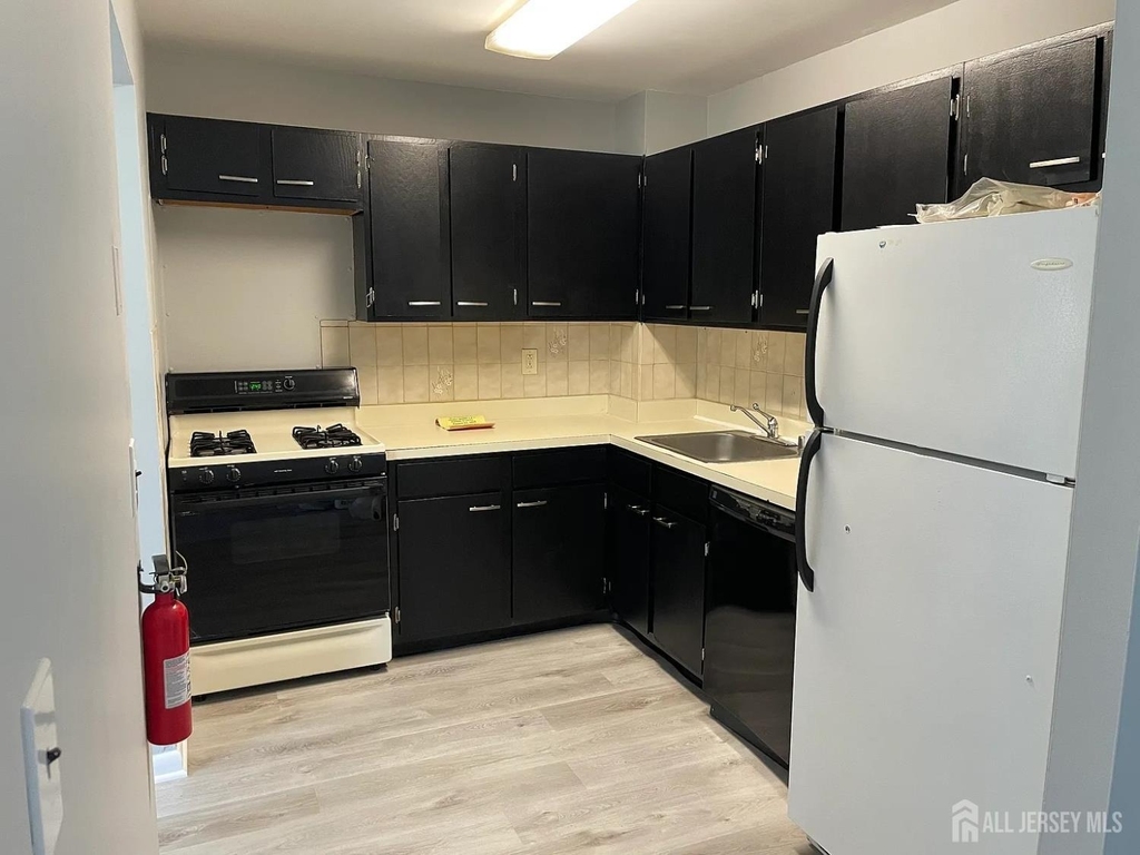 1334 Cricket Lane - Photo 7
