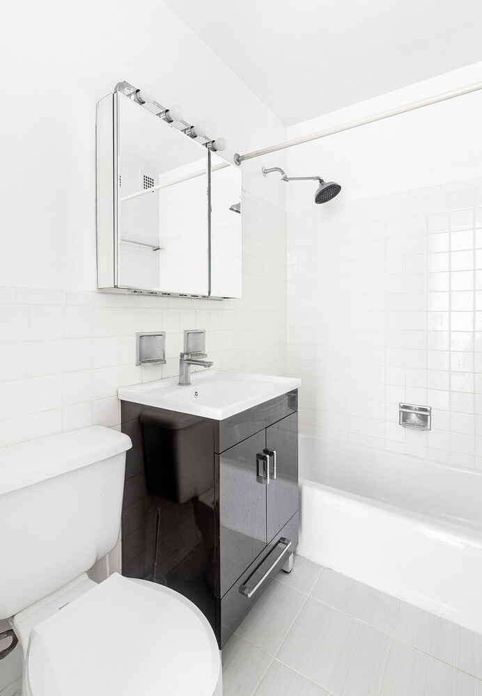 333 E 30th Street - Photo 17